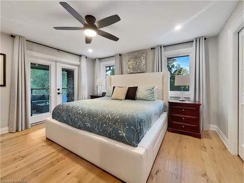 360 Robinson Road, Brantford, ON - Indoor Photo Showing Bedroom