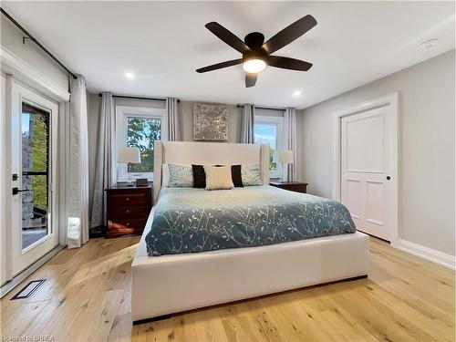 360 Robinson Road, Brantford, ON - Indoor Photo Showing Bedroom