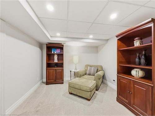 360 Robinson Road, Brantford, ON - Indoor