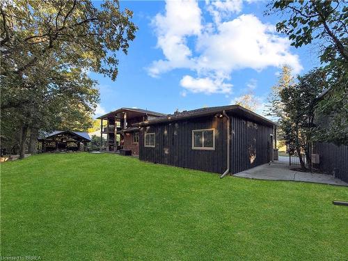 360 Robinson Road, Brantford, ON - Outdoor