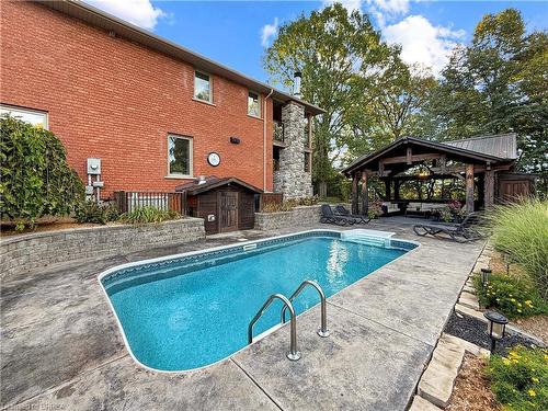 360 Robinson Road, Brantford, ON - Outdoor With In Ground Pool With Deck Patio Veranda With Exterior