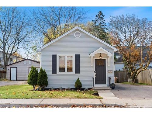 14 Spring Street  Brantford, ON N3T 4M3