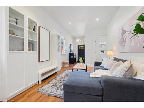 14 Spring Street, Brantford, ON - Indoor Photo Showing Other Room