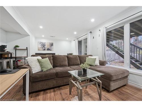 59 Patrick Boulevard, Elora, ON - Indoor Photo Showing Living Room