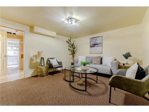 12 White Owl Crescent, Brantford, ON - Indoor Photo Showing Living Room