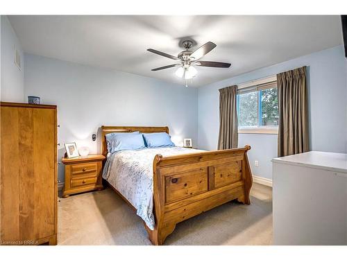 144 Glenwood Drive, Brantford, ON - Indoor Photo Showing Bedroom