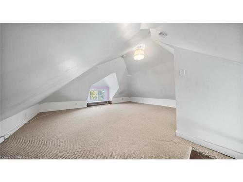 47 Grey Street, Brantford, ON - Indoor Photo Showing Other Room