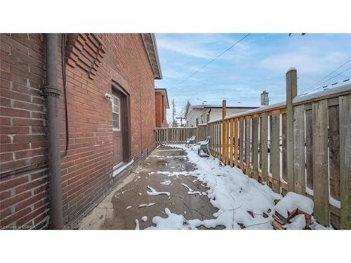 47 Grey Street, Brantford, ON - Outdoor