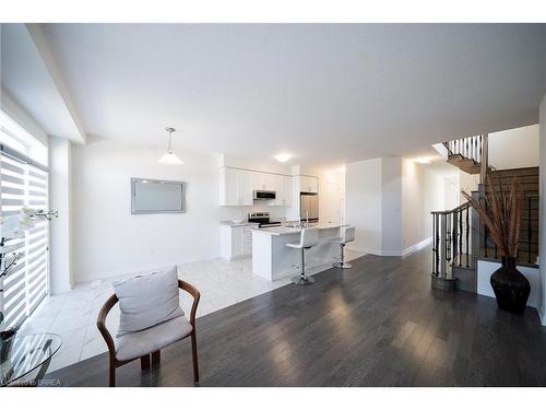 196 Wilmot Road, Brantford, ON - Indoor