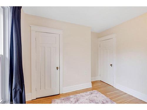 134 Sherman Avenue S, Hamilton, ON - Indoor