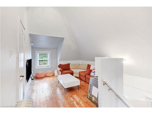 134 Sherman Avenue S, Hamilton, ON - Indoor Photo Showing Other Room