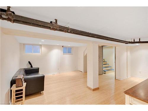 134 Sherman Avenue S, Hamilton, ON - Indoor