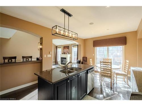 49-655 Park Road N, Brantford, ON - Indoor Photo Showing Kitchen With Double Sink