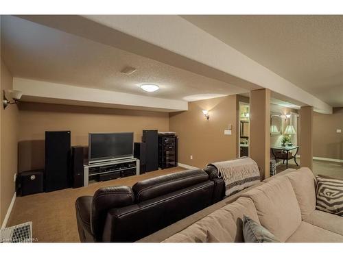 49-655 Park Road N, Brantford, ON - Indoor