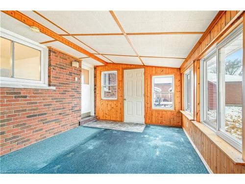 8 Stockdale Drive, Brantford, ON - Indoor Photo Showing Other Room