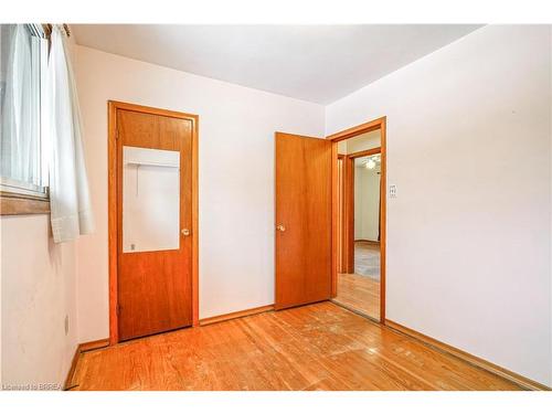 8 Stockdale Drive, Brantford, ON - Indoor Photo Showing Other Room