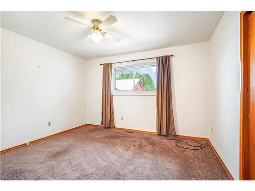 8 Stockdale Drive, Brantford, ON - Indoor Photo Showing Other Room