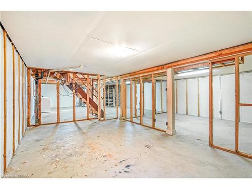 8 Stockdale Drive, Brantford, ON - Indoor Photo Showing Other Room