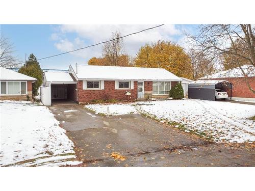 8 Stockdale Drive, Brantford, ON - Outdoor