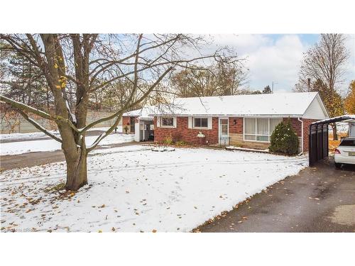 8 Stockdale Drive, Brantford, ON - Outdoor