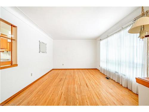 8 Stockdale Drive, Brantford, ON - Indoor Photo Showing Other Room