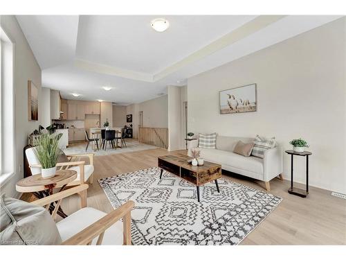 230 Middleton Street, Thamesford, ON - Indoor Photo Showing Living Room