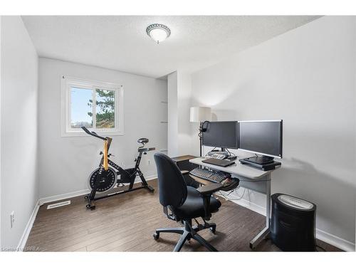 F-281 Stanley Street, Brantford, ON - Indoor Photo Showing Office