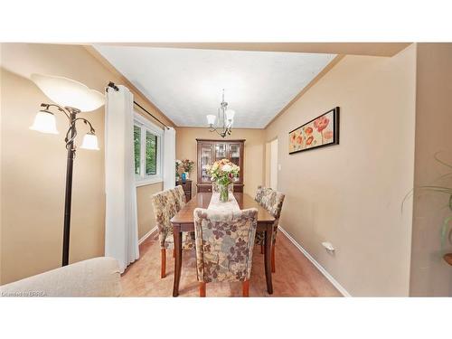 42 Palm Crescent, Brantford, ON - Indoor Photo Showing Dining Room