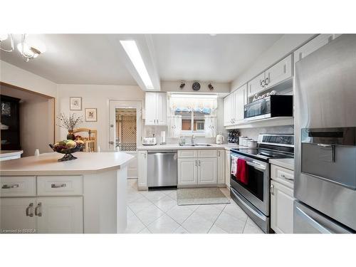 42 Palm Crescent, Brantford, ON - Indoor Photo Showing Kitchen