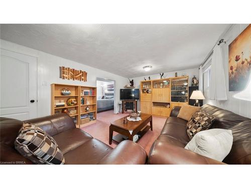 42 Palm Crescent, Brantford, ON - Indoor Photo Showing Living Room