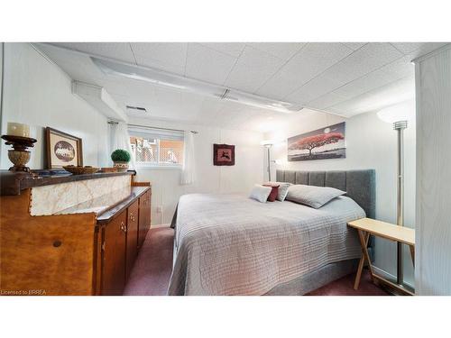 42 Palm Crescent, Brantford, ON - Indoor Photo Showing Bedroom