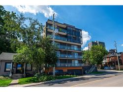 304-200 Charlton Avenue E Hamilton, ON L8N 1Z1