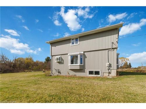 8 War Road, Brantford, ON - Outdoor