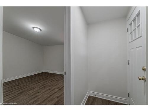5 Halls Avenue, Brantford, ON - Indoor Photo Showing Other Room