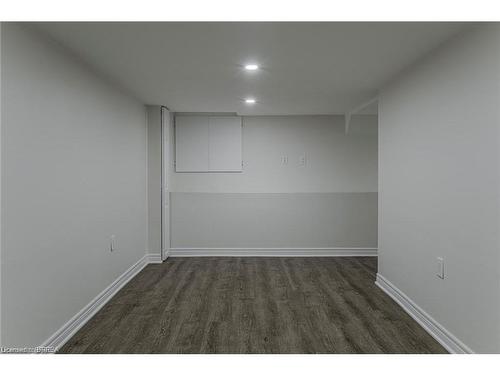5 Halls Avenue, Brantford, ON - Indoor Photo Showing Other Room
