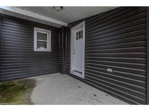 5 Halls Avenue, Brantford, ON - Outdoor