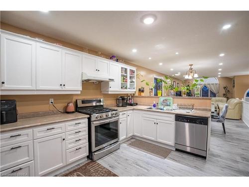 53 Mission Road, Brantford, ON - Indoor Photo Showing Kitchen