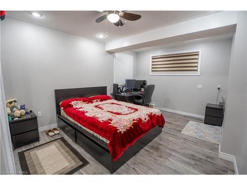 53 Mission Road, Brantford, ON - Indoor Photo Showing Bedroom
