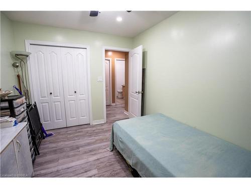 53 Mission Road, Brantford, ON - Indoor Photo Showing Bedroom
