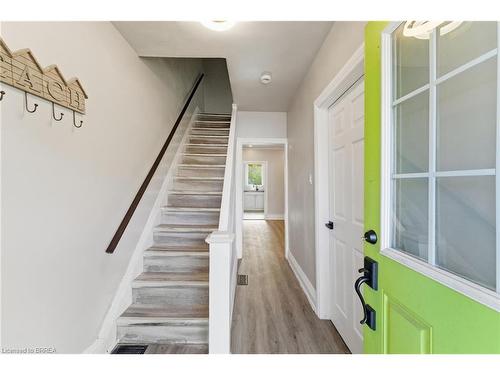 166 Beach Road, Hamilton, ON - Indoor Photo Showing Other Room