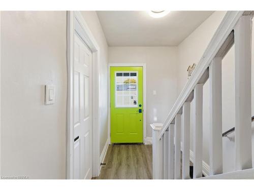 166 Beach Road, Hamilton, ON - Indoor Photo Showing Other Room