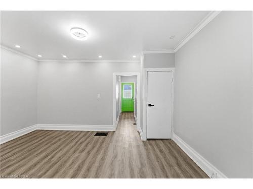 166 Beach Road, Hamilton, ON - Indoor Photo Showing Other Room