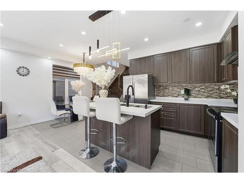 29 Arnold Marshall Boulevard, Caledonia, ON - Indoor Photo Showing Kitchen With Upgraded Kitchen
