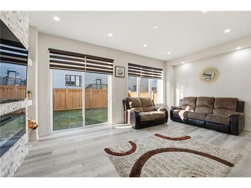 29 Arnold Marshall Boulevard, Caledonia, ON - Indoor Photo Showing Living Room With Fireplace