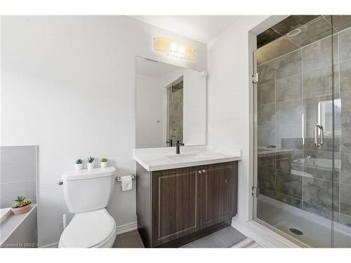 29 Arnold Marshall Boulevard, Caledonia, ON - Indoor Photo Showing Bathroom