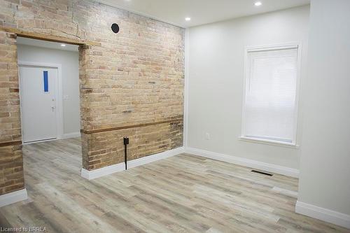 2-160 Darling Street, Brantford, ON - Indoor Photo Showing Other Room