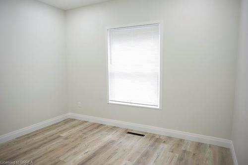 2-160 Darling Street, Brantford, ON - Indoor Photo Showing Other Room