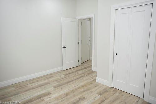 2-160 Darling Street, Brantford, ON - Indoor Photo Showing Other Room