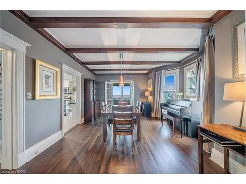 47 Mountain Park Avenue, Hamilton, ON - Indoor Photo Showing Dining Room
