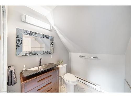 47 Mountain Park Avenue, Hamilton, ON - Indoor Photo Showing Bathroom